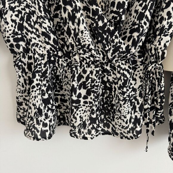 Nine Britton Women Faux Wrap Elastic Tie Waist Animal Print Blouse Size LP - Picture 6 of 11